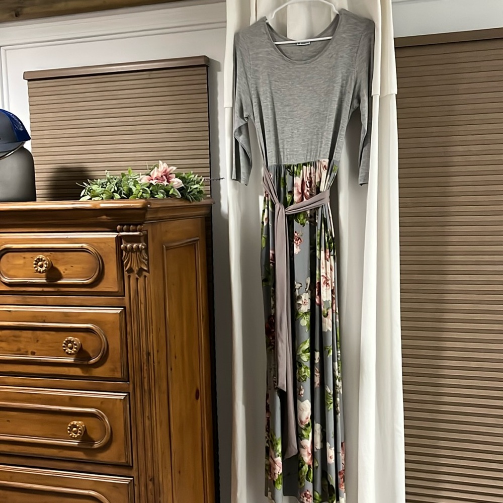 Eloges Floral Gray Maxi Dress